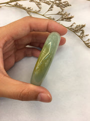 Greenish Yellow Jade Bangle - Round (BA136)