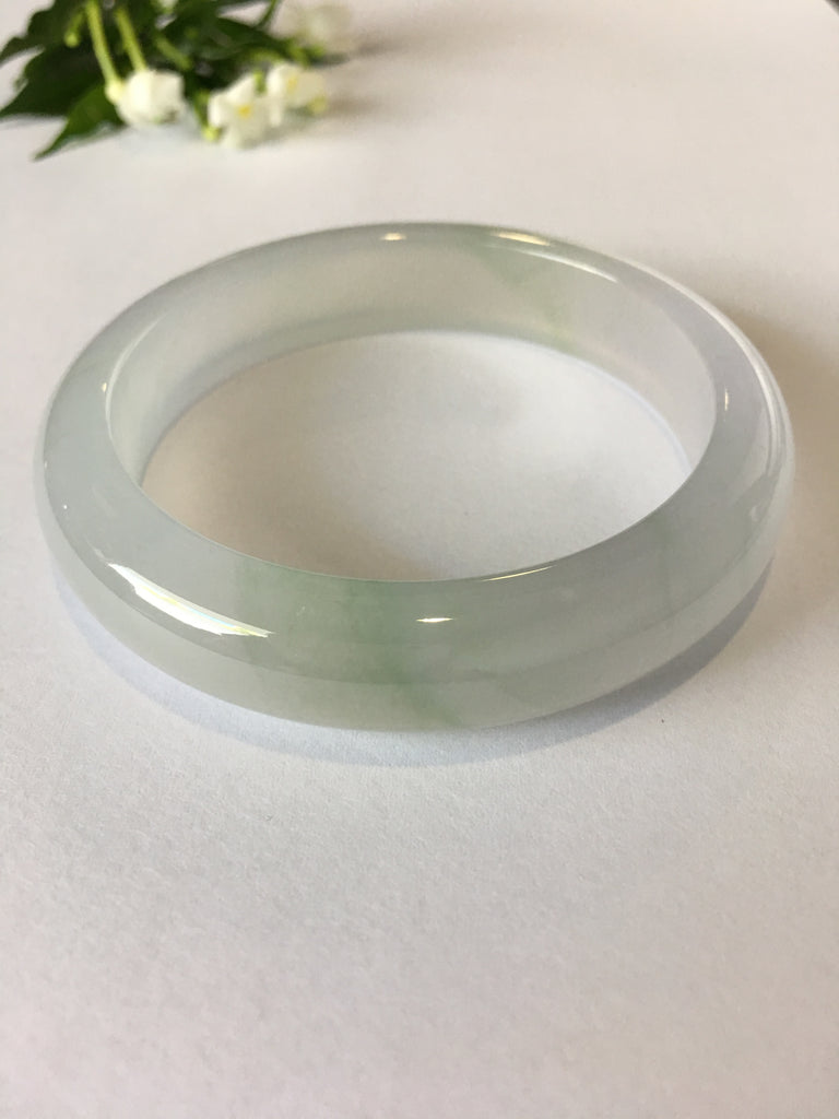 Icy Green Jade Bangle - Round (BA186)