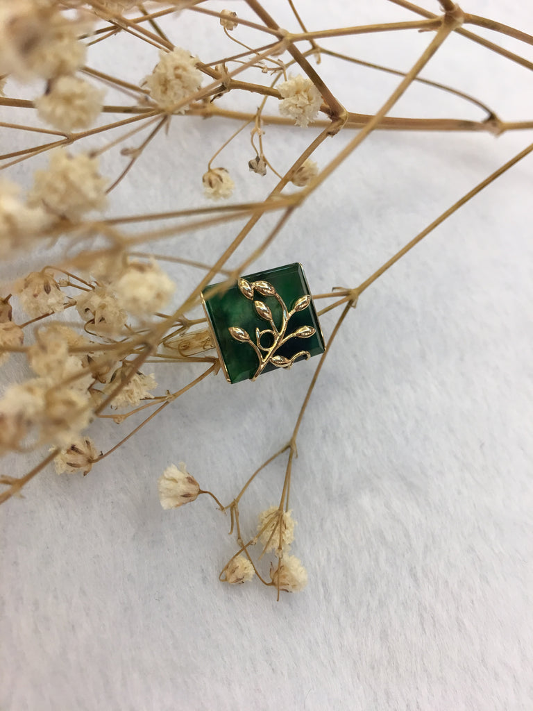 Dark Green Rectangular Jade Ring (RI319)