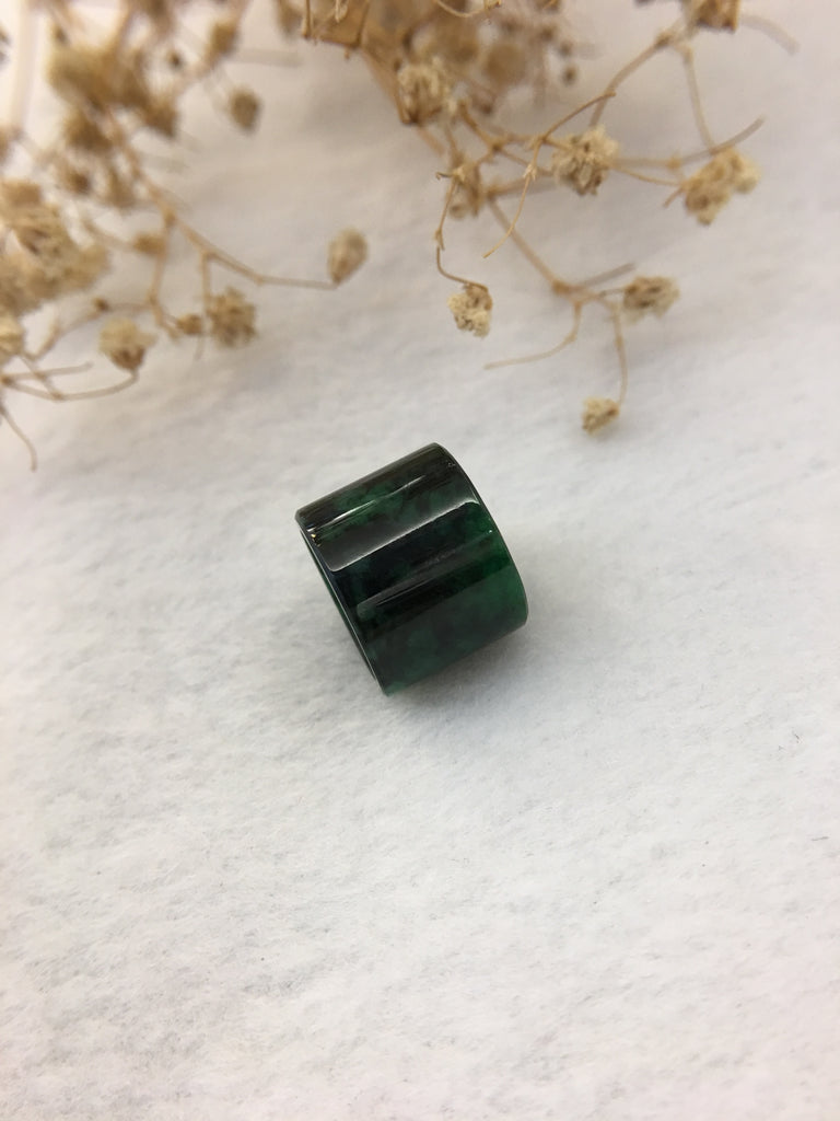 Dark Green Jade Barrel (PE345)